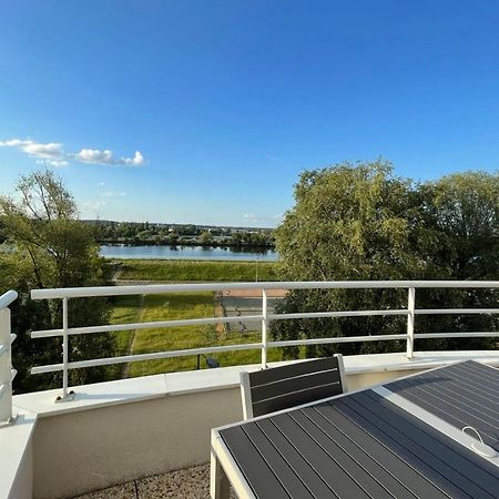 Luxury Apartment With Exceptional View On The Cher River 셍 따베흑땅 외부 사진